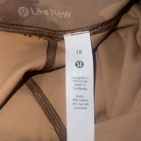 Women’s Lululemon Align High-Rise Crop Leggings - Picture 5 of 6